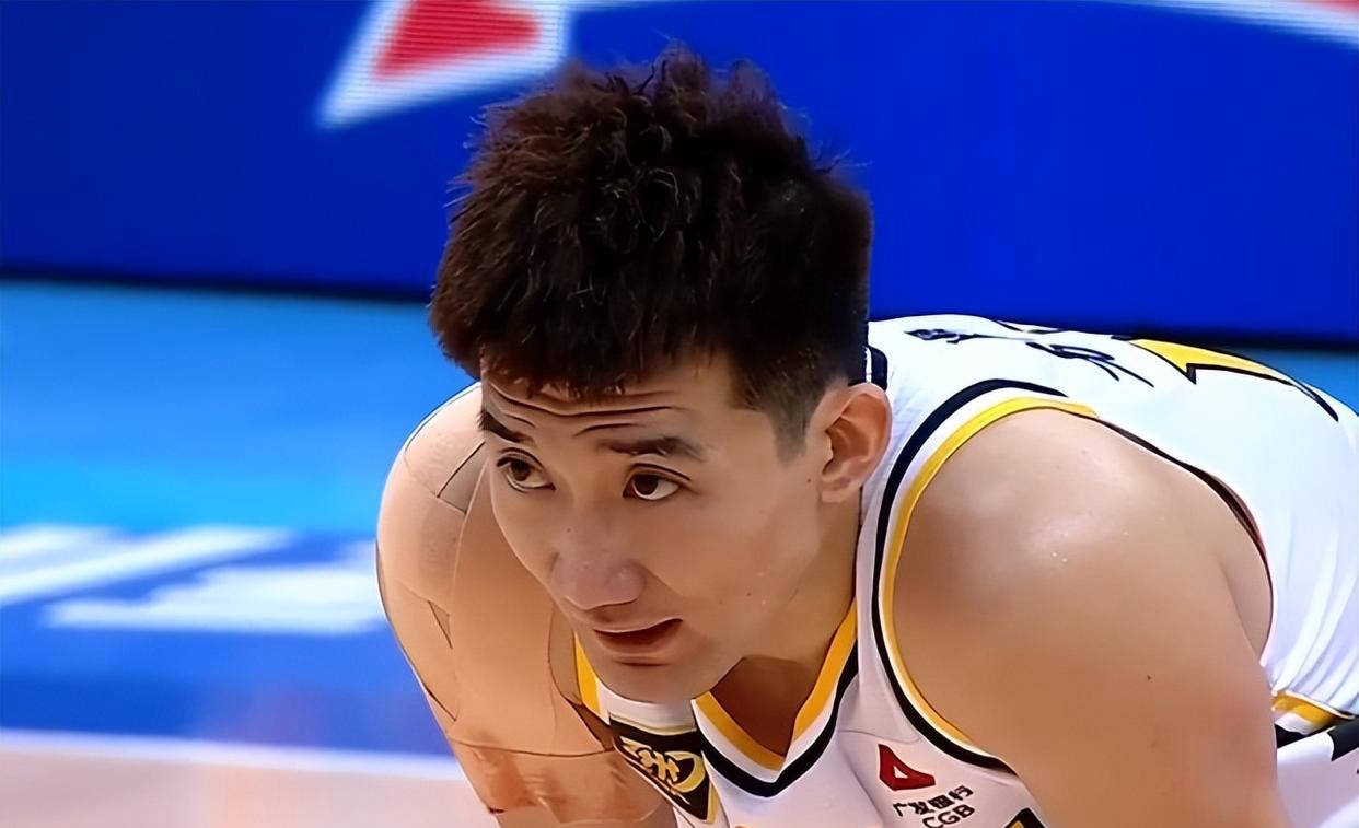 赛后中超传出新动向，广厦男篮状态回暖，管理层表态——更衣室稳定，更衣室氛围转暖的简单介绍官网